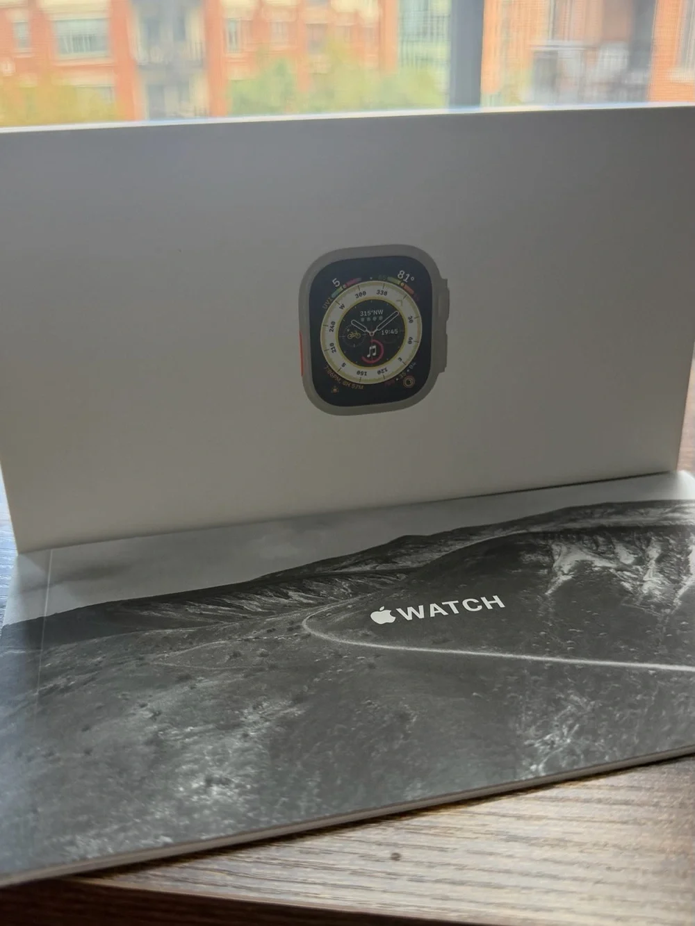 Apple Watch Ultra 49mm Titanium Black / Grey